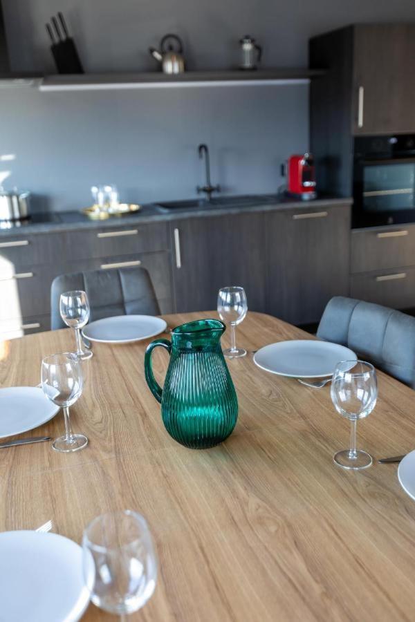 Luxury Loft Apartment Akureyri Bagian luar foto
