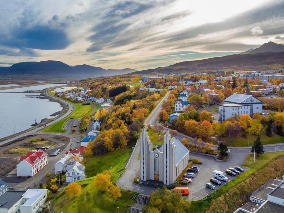 Luxury Loft Apartment Akureyri Bagian luar foto